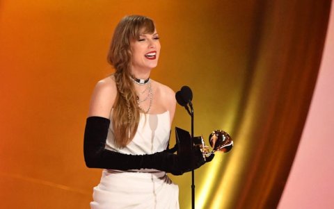 Taylor Swift hizo historia al ganar su cuarto Grammy al álbum del año por ‘Midnights’