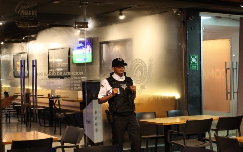 Los dueños de locales, en ciertas ocasiones, han llevado a cabo actividades que desempeñaban sus trabajadores.