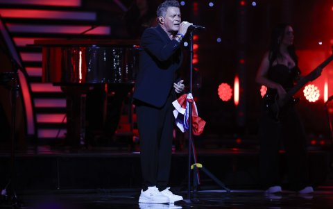 Con los zapatos de Prada.