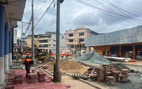 Estado de la calle Francisco Lavayen