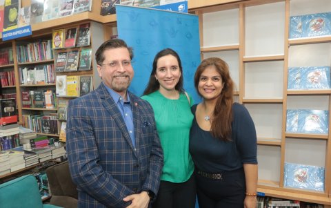 Danny Barbery, María Paula Valarezo y Sylvia Poveda.