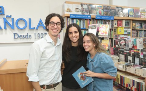 Sebastián Illingworth, Analía Chacón y Doménica Corral.