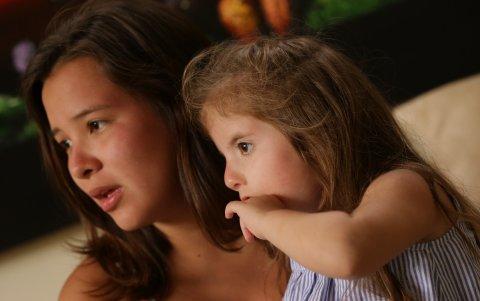 Ana Paula Vera y su madre María Paulina Escobar.