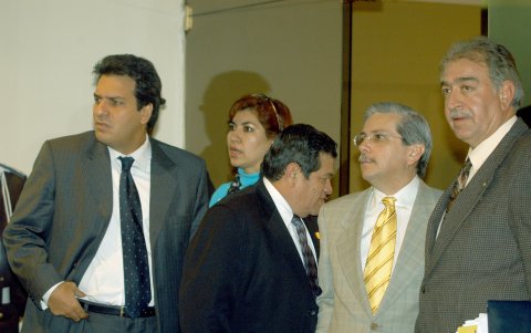 El entonces diputado Alfonso Harb y sus correligionarios.