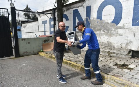 Desechos. Entre los residuos están electrodomésticos y artículos tecnológicos