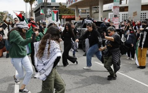Protestas en los alrededores del Óscar.