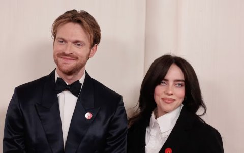 Billie Eilish y su hermano Finneas O'Connell.