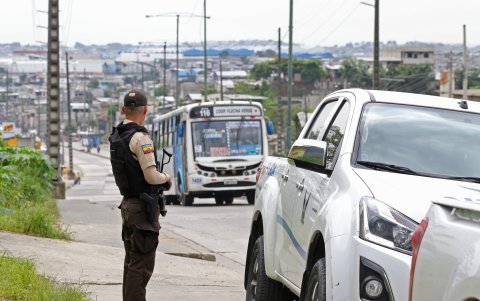 La fuerzas del orden están armadas, pero la la indefensión aún se siente entre la ciudadanía.