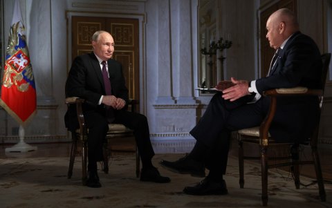 El presidente de Rusia, Vladímir Putin, durante una entrevista con la televisión estatal, el 11 de marzo.