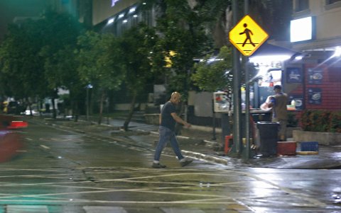 En la avenida Rodolfo Baquerizo Nazur, en la Alborada, locales que suelen atraer un gran flujo de clientes en horario nocturno, actualmente cierran temprano.