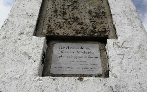 De esta parte de su historia aún se conserva en la cumbre un obelisco con una placa que narra el acontecimiento.