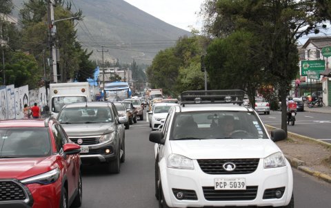 La carga vehicular que se produce cuando existe los eventos masivos genera malestar en los vecinos