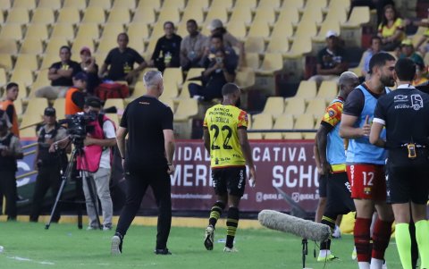 Leonai Souza fue el primero en salir expulsado.