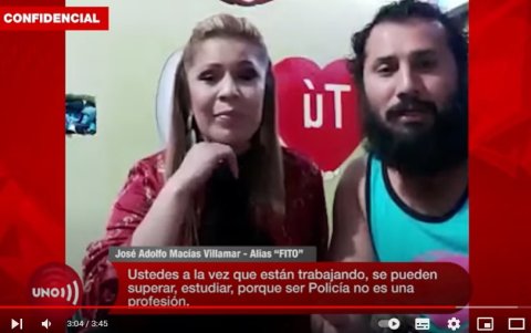 Captura de video de la clase virtual que dictó Claudia Garzón en compañía de 'Fito' a policías colombianos