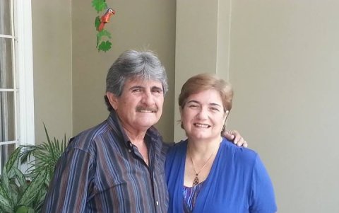 Jorge Landívar con su esposa.