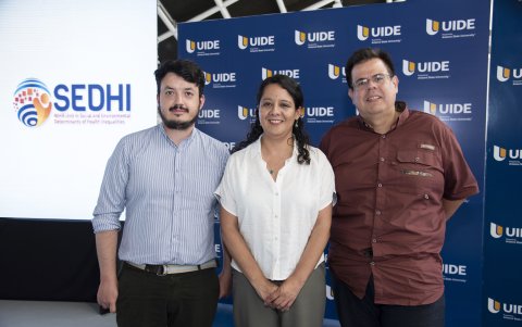 Ronal Ruiz,Ana Moncayo y David Vera.