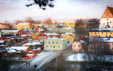 Finlandia es conocido por un sistema educativo de alta calidad, un garantizado acceso a la salud, educación y servicios básicos.