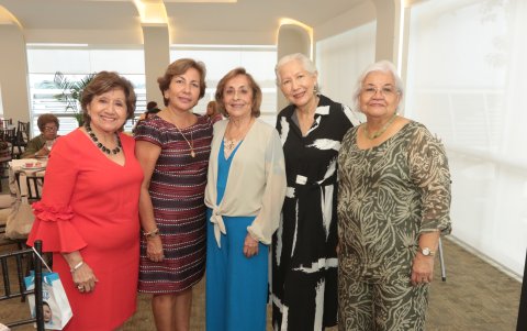 María Luisa de Benalcázar, Solange de Riera, Laura de Serrano, María Elena de García y Beatriz de Barahona.