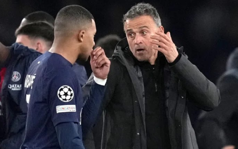 Kylian Mbappé y el técnico Luis Enrique habrían tenido un impase por la postura del jugador por irse a final de temporada.