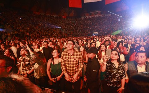 El público disfrutó del concierto que fue suspendido dos veces.