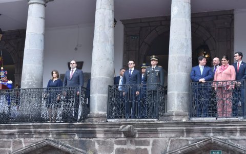Daniel Noboa asistió a la ceremonia de cambio de Guardia presidencial, luego de la reunión del Consejo de Seguridad.