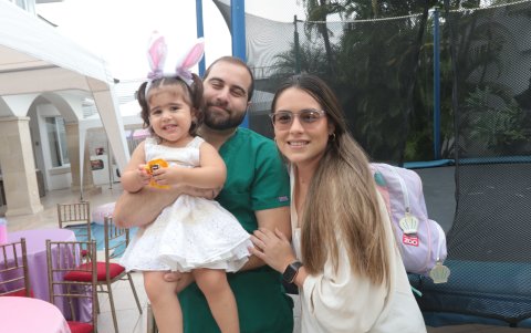 Romina Daccach, Alberto Daccach y Belén Alvarado.
