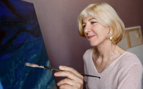 El arte ayuda a mantener la mente ocupada