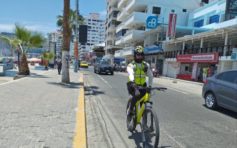 Durante la noche del sábado 30 de marzo, la calle principal del malecón de Salinas será solo peatonal.