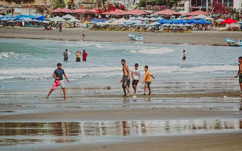 En las últimas semanas se ha detectado mayor presencia de turistas en los balnearios por las altas temperaturas en la Costa.