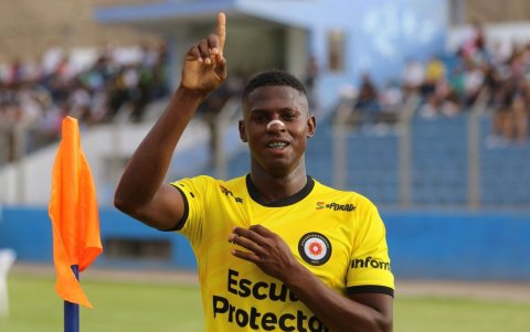 El centrocampista mantiene la regularidad en Los Chankas de la primera división de Perú