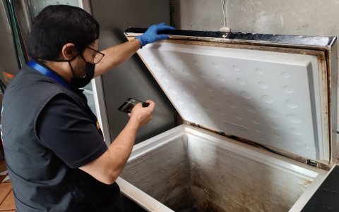 Control.- Falta de limpieza y plagas encontró Arcsa en una marisquería, en Cuenca.