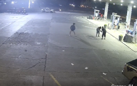 La cámaras de vigilancia captaron el momento