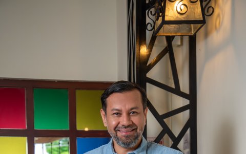 Es yerno de Ana Buljubasich.