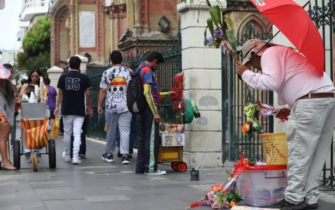 Este Viernes Santo, el comercio se mueve en el centro de Guayaquil