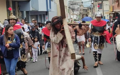 El joven Fernando dijo que no le importó recibir azotes porque no se compara a los que recibió Jesús.