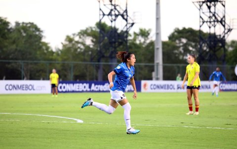 Emely Delgado, estuvo con las luces prendidas.