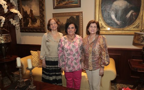 Rossy de Taleb, Consuelo Andrade de Montalvo y Celeste de Velasco.