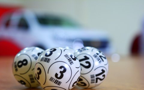 Un artículo elaborado por una IA sostiene que hay números que parecen ser menos favorecidos a la hora de jugar a la lotería.