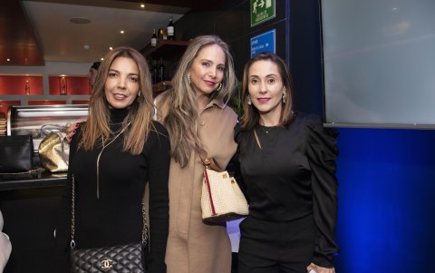 Jossette Vázquez, María Isabel Gudiño e Isabel Carrasco.