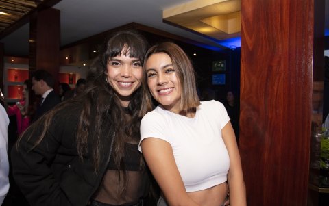 Taya Novoa y Liz Calderón.