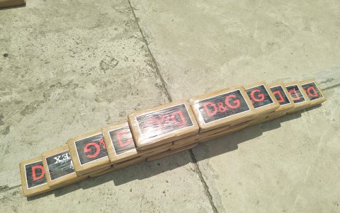 Los bloques de drogas hallados en Manta tenían logos de cuatro organizaciones.