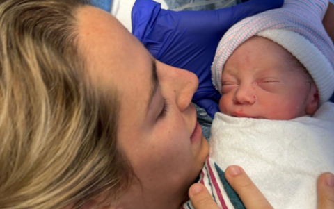 La primera dama de Ecuador, Lavinia Valbonesi, junto a su hijo Furio Noboa.