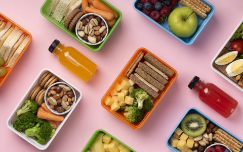 La alimentación en la escuela es muy importante para su niño.