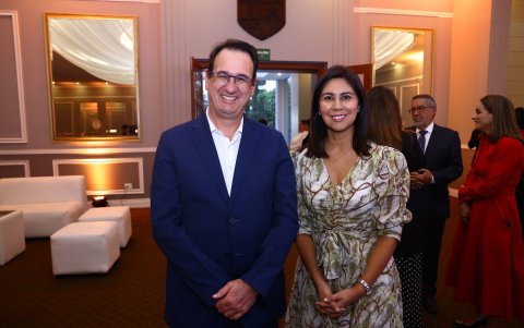 José Antonio Salinas y Carla Torres.