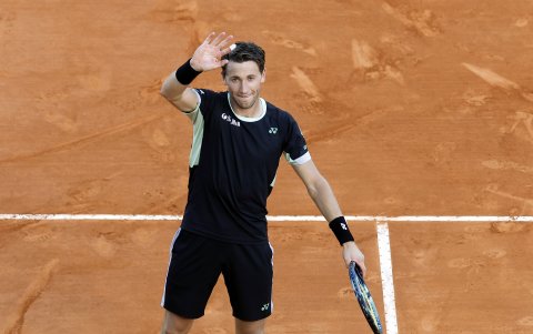 El noruego Casper Ruud ha ganado 10 títulos ATP, pero ninguno este año. Este domingo14 de abril espera a Jannik Sinner en la final.
