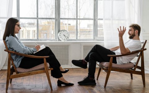 Los expertos prefieren que las sesiones no pierdan su origen en la presencialidad