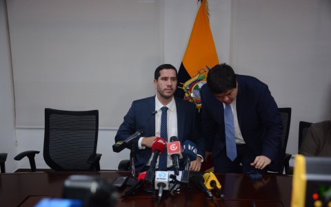 El ministro de Transporte y Obras Públicas, Roberto Luque, estará encargado de la cartera de Energía.