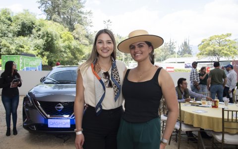 Doménica Pesantes y Luciana Murriagui.