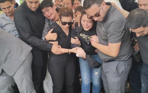 Despedida del alcalde Agustín Intriago.