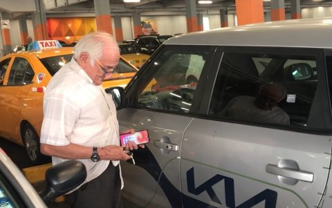 Criterio. Conductores prevén que habrá trabas para recargar sus carros.